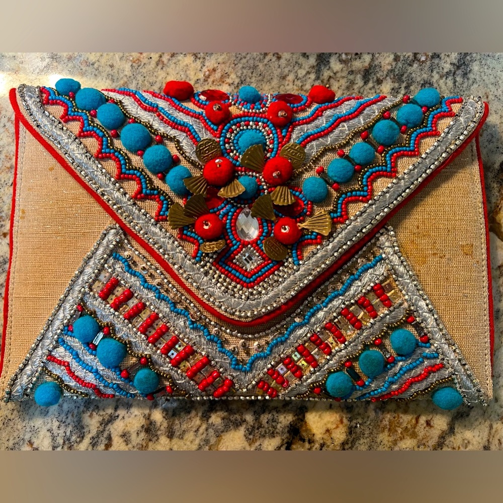 Shiraleah/Chicago:  Envelope Clutch Pristine Condition. Used only once.